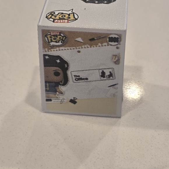 Funko Itty Bitty Pop! The Office Kelly Kapoor Figure - Picture 4 of 6